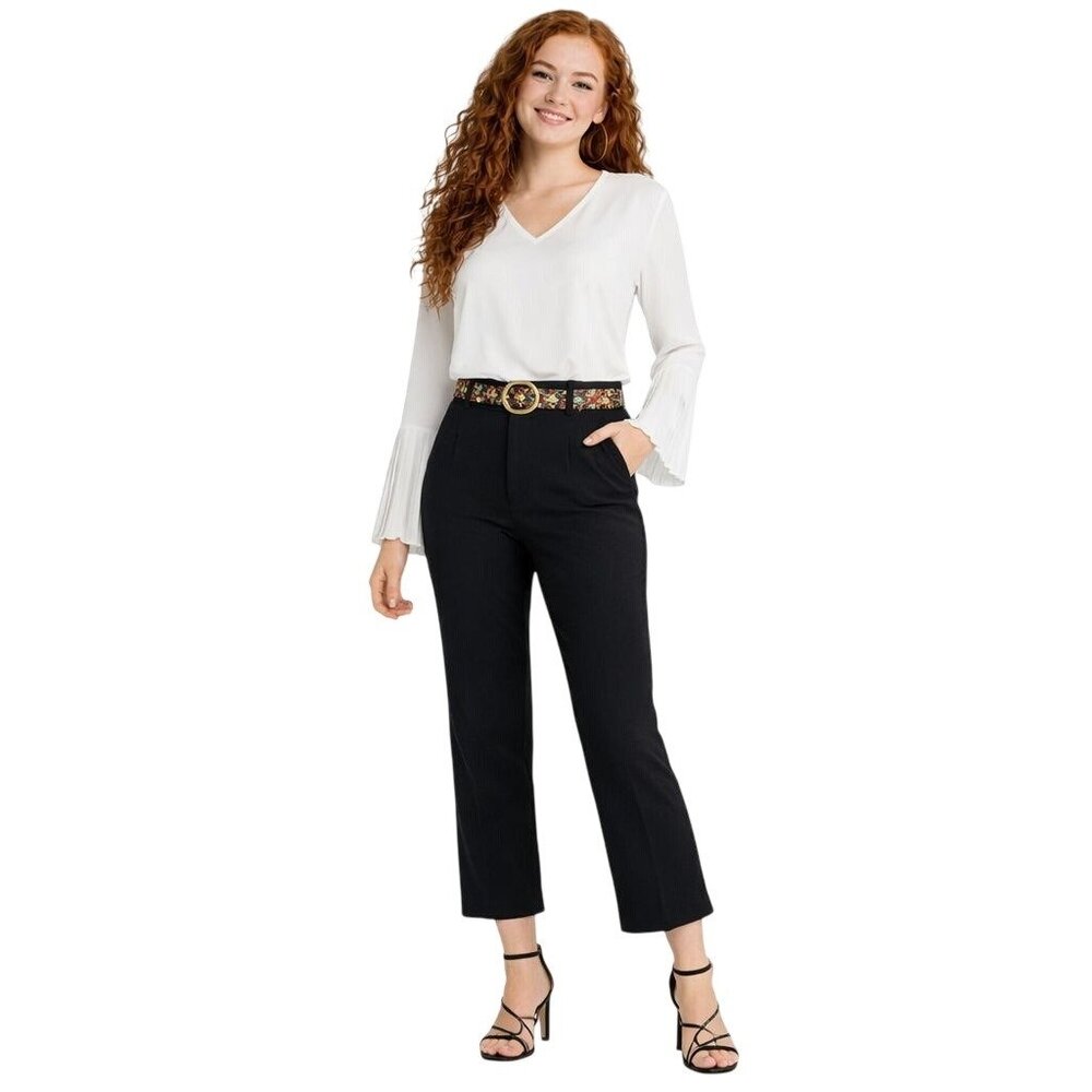 Banana Republic White M V-Neck Blouse Dainty Pleated Sleeves 100% Polyester